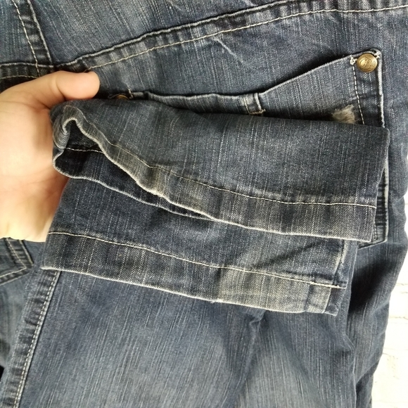 CITRUS | distressed straight leg jeans - Picture 8 of 12